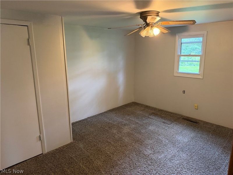606 E First Street, Uhrichsville, OH 44683 Photo 11