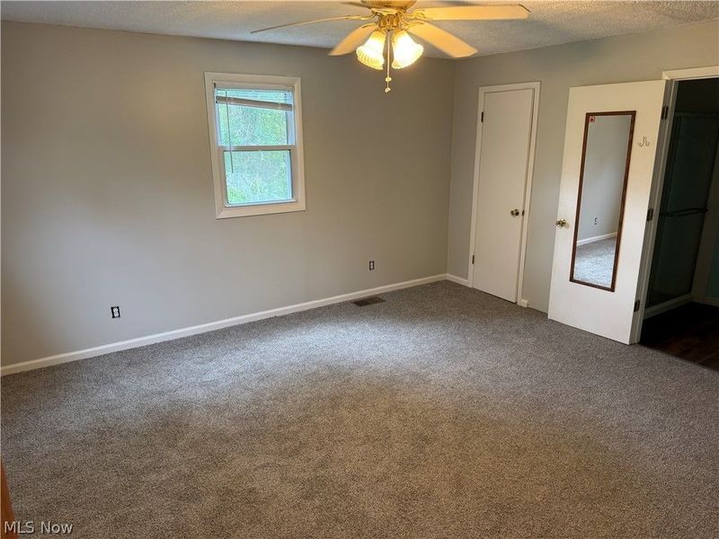 606 E First Street, Uhrichsville, OH 44683 Photo 15