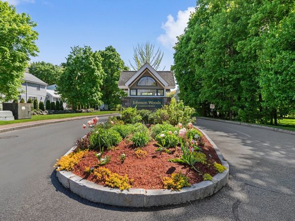 106 Johnson Woods Drive, Unit 106, Reading, MA 01867