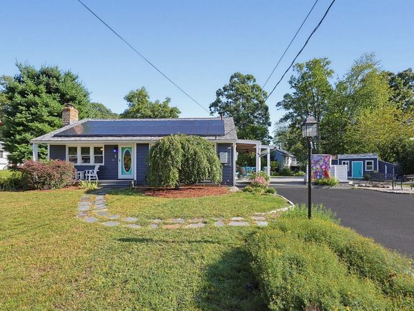 73 Hickory Rd., Attleboro, MA 02703