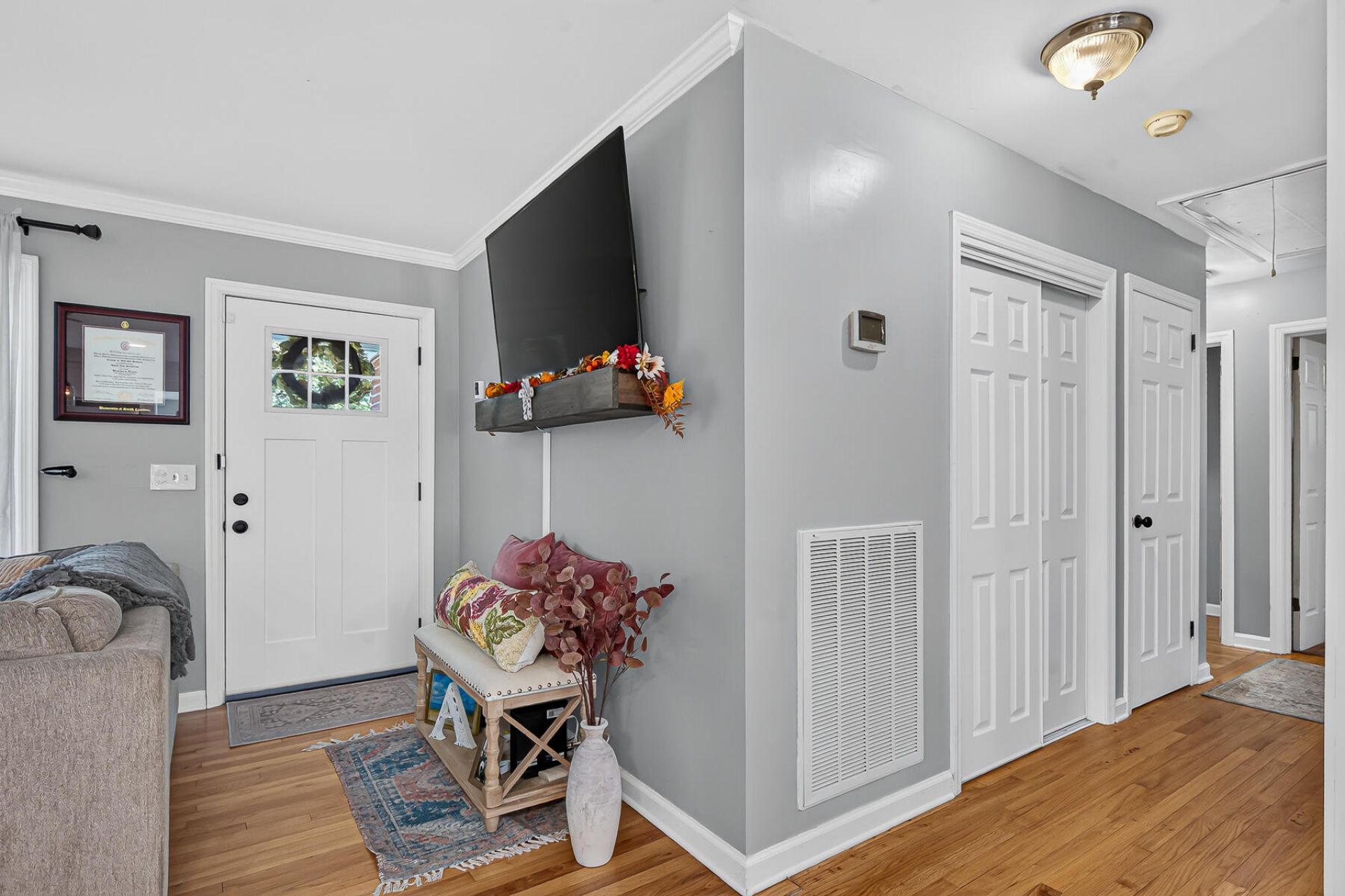 2729 Mona Avenue Photo 5