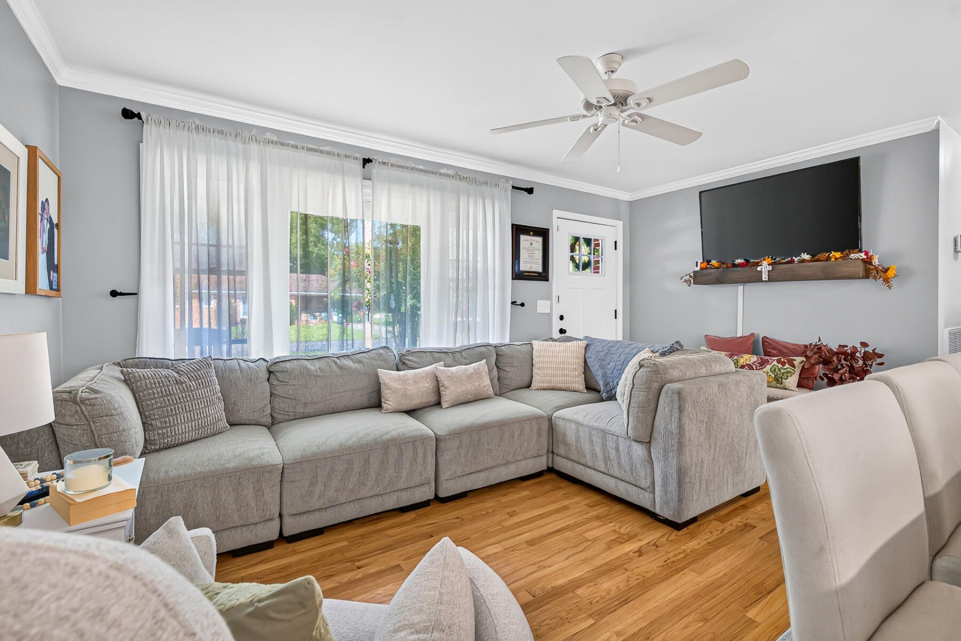 2729 Mona Avenue Photo 8