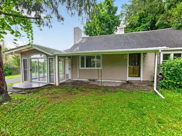 1135 Sacandaga Road, Schenectady, NY 12302