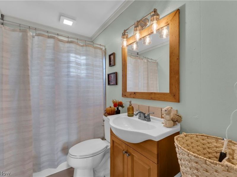 4405 Norfolk Avenue, Lorain, OH 44055 Photo 21