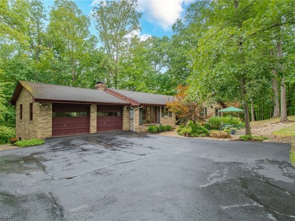 3980 Wetmore Road , Cuyahoga Falls, OH 44223