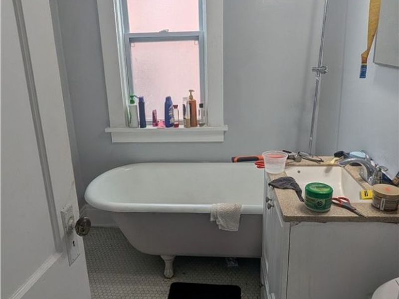 951 Royal Road, Cleveland, OH 44110 Photo 16