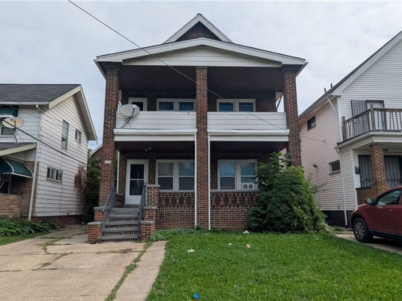 951 Royal Road, Cleveland, OH 44110 Photo 2