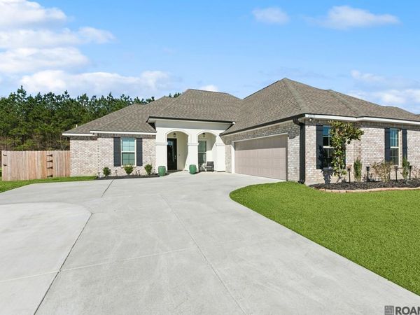 20835 N High Plains Dr, Zachary, LA 70791