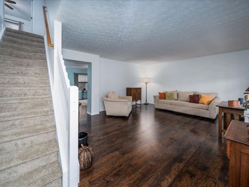 564 Jameson Street, Ashville, OH 43103 Photo 9
