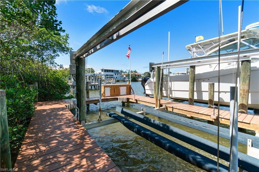 197 San Mateo Dr, Bonita Springs, FL 34134 Photo