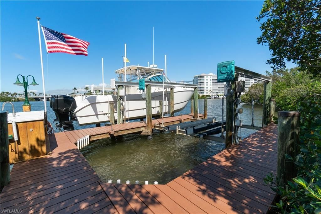 197 San Mateo Dr, Bonita Springs, FL 34134 Photo