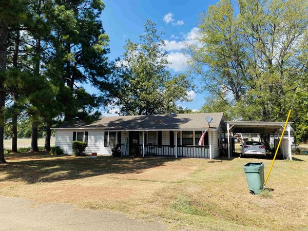 10 Launius , Bearden, AR 71720