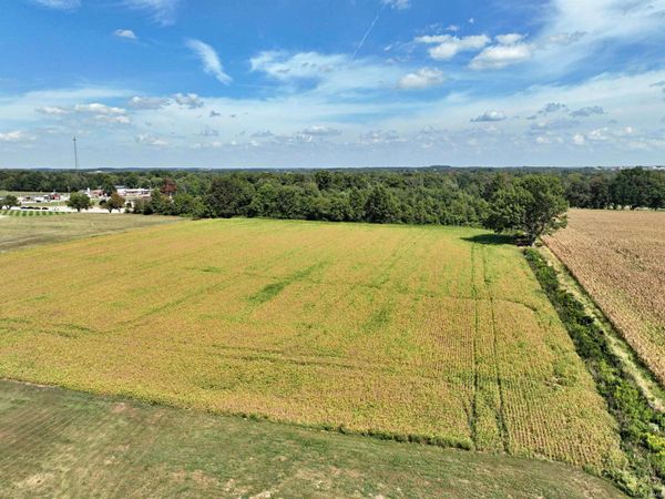 N 1000 W, Linton, IN 47441