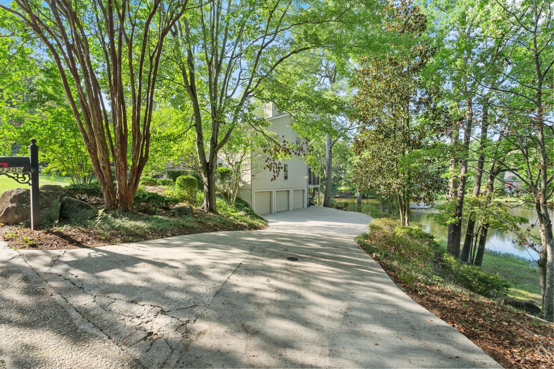2205 Quail Hollow Court Photo 42