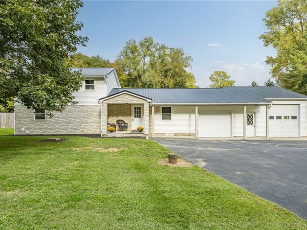 1272 Sleight Road , Newark, NY 14513