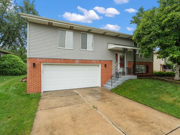 3081 Parkwood Place , Crown Point, IN 46307