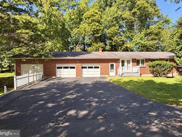 1814 CHURCH ROAD , HUMMELSTOWN, PA 17036