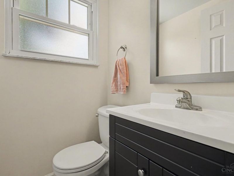 8356 Ashhollow Drive, Colerain Township, OH 45247 Photo 5