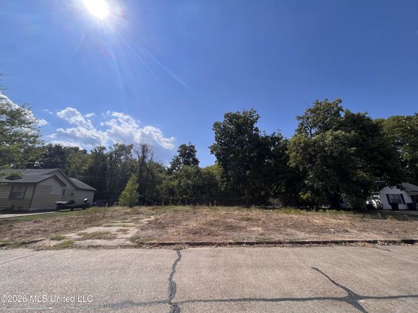 627 Lester Drive, Greenville, MS 38703