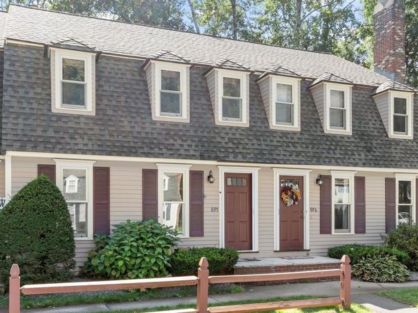 895 Wellman Avenue, Unit 895, Chelmsford, MA 01863