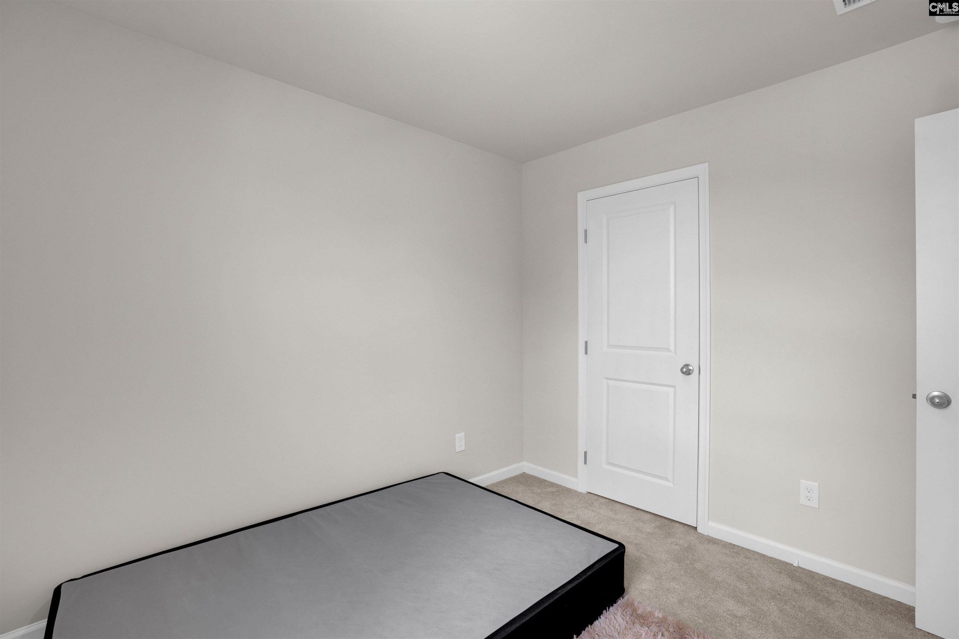 250 Saskatoon Drive  Photo 18