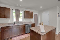 250 Saskatoon Drive  photo 4