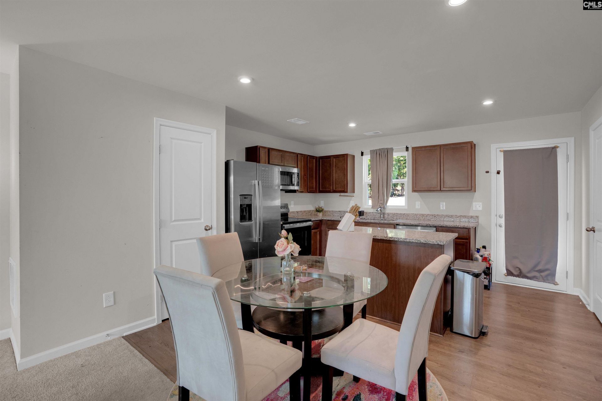 250 Saskatoon Drive  Photo 8