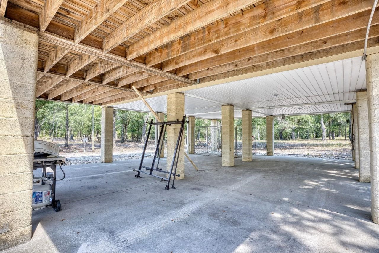 1250 Vera Rd.  Photo 34