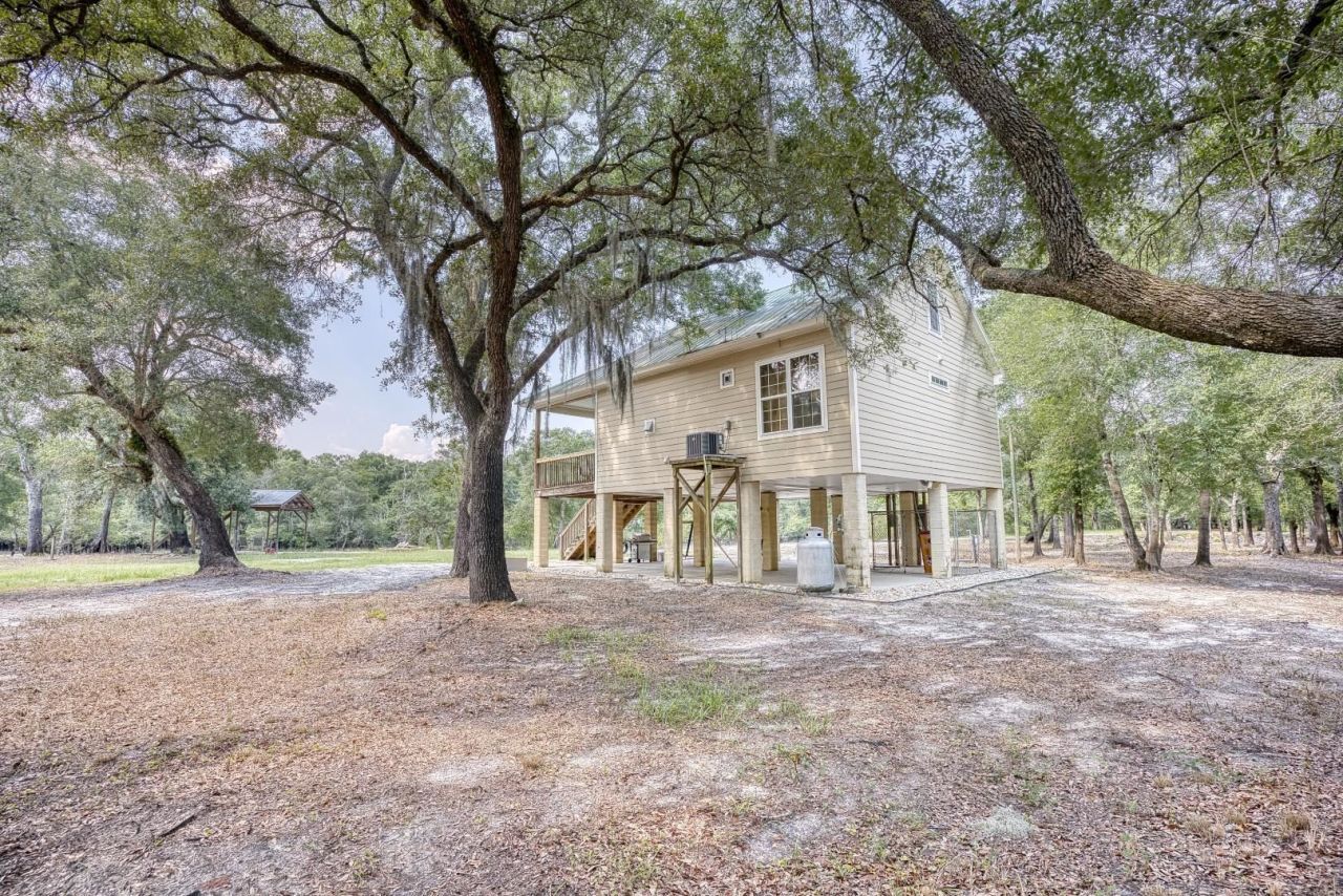 1250 Vera Rd.  Photo 37