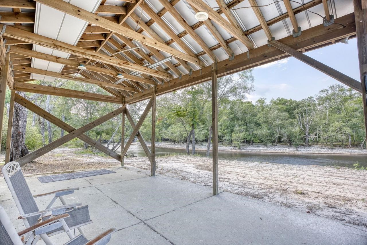 1250 Vera Rd.  Photo 43