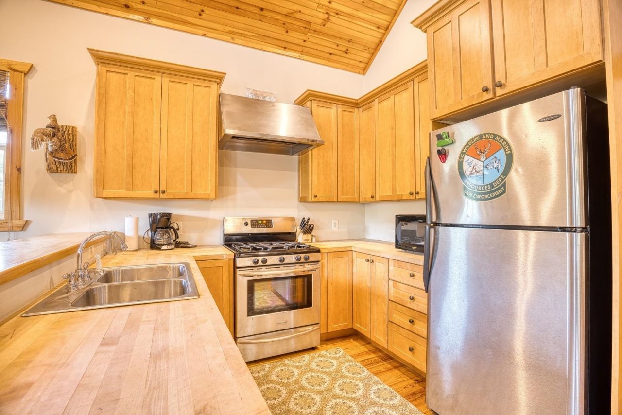 1250 Vera Rd.  Photo 7