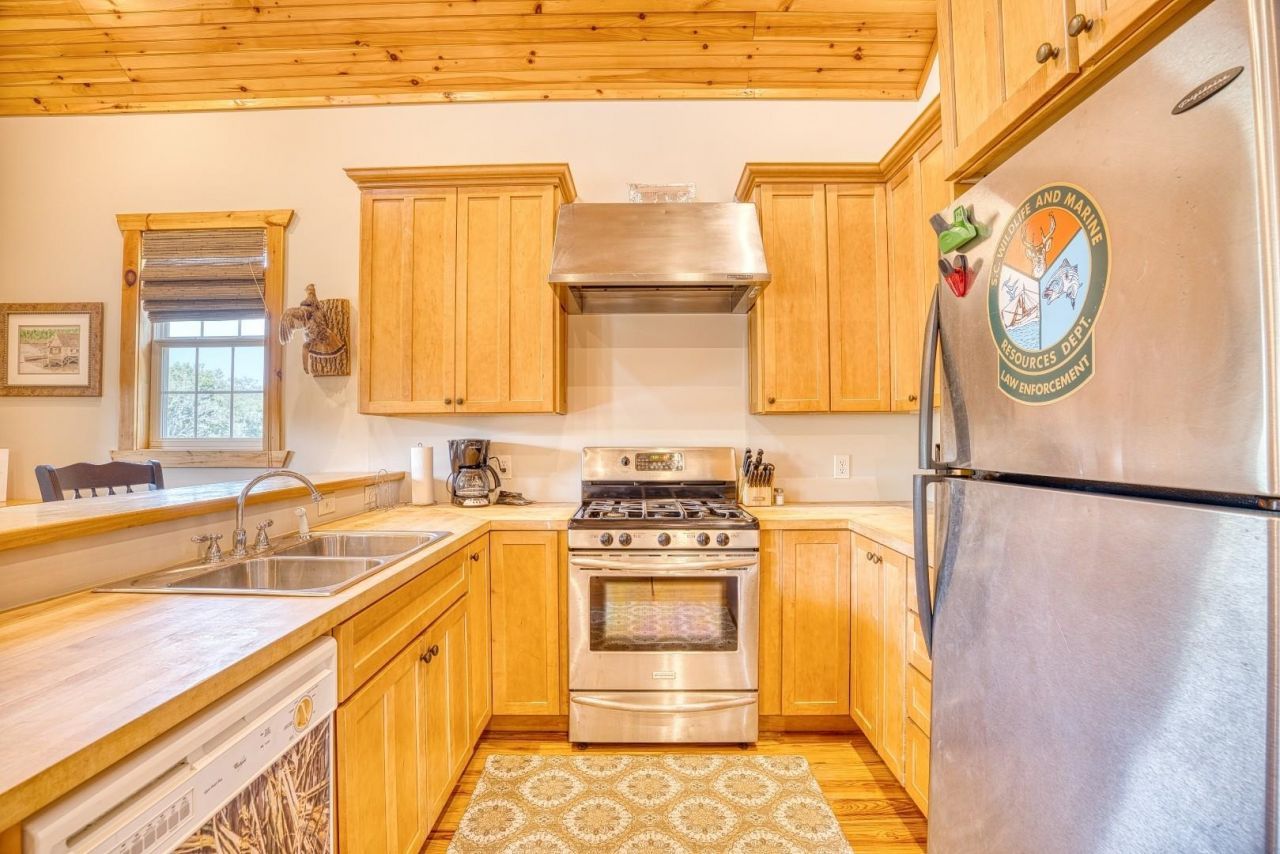 1250 Vera Rd.  Photo 8
