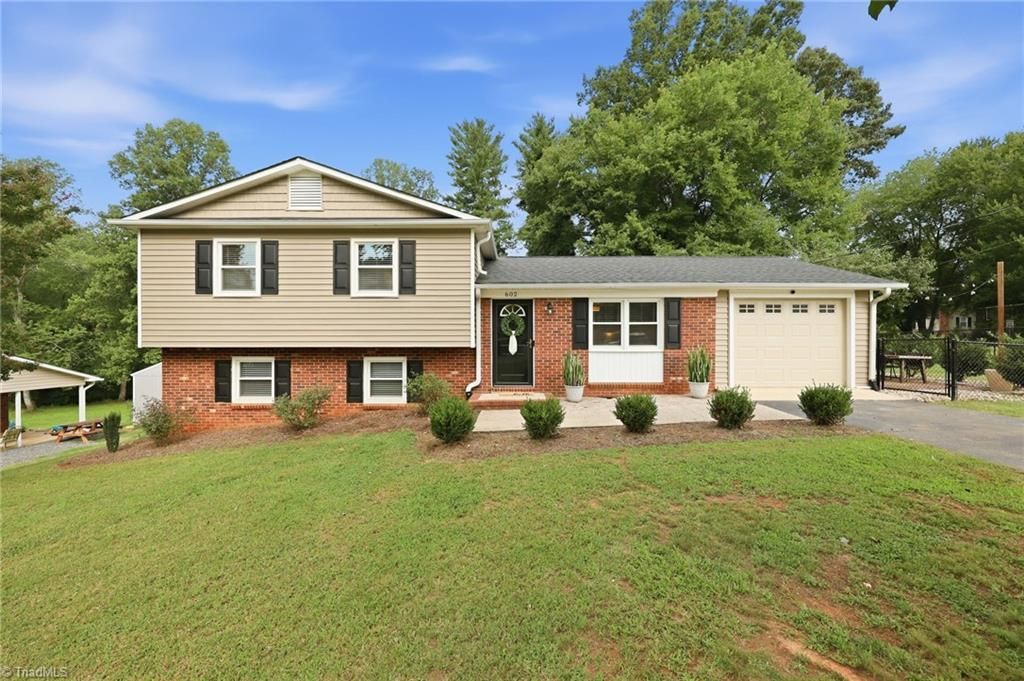 602 Merriweather Drive, King, NC 27021 Main Photo