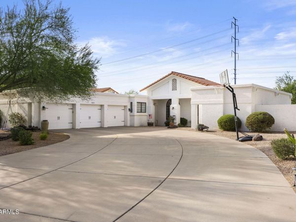 10452 E CANNON Drive, Scottsdale, AZ 85258