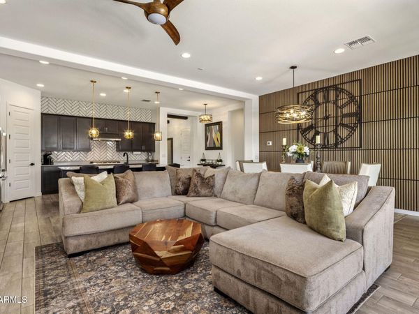 17270 W AUBREY Lane, Surprise, AZ 85378
