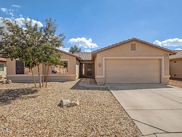 10521 W VIRGINIA Avenue, Avondale, AZ 85392