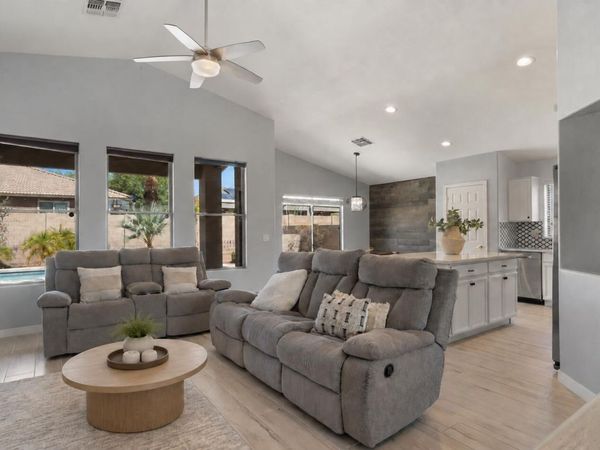3510 W QUAIL TRACK Drive, Phoenix, AZ 85083