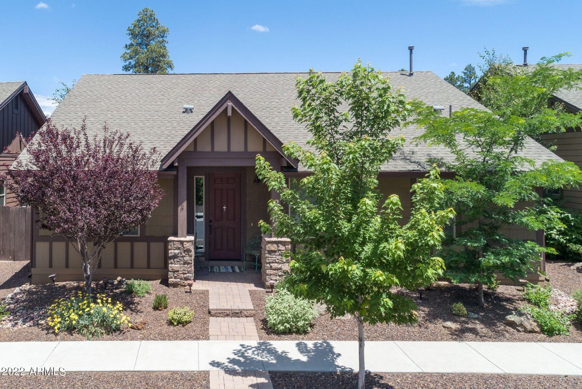 2944 S Camel Drive, Flagstaff, AZ 86001 Main Photo
