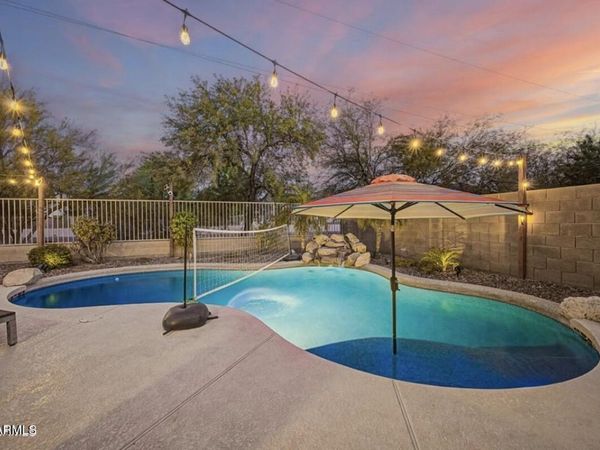 1821 E PATRICK Lane, Phoenix, AZ 85024