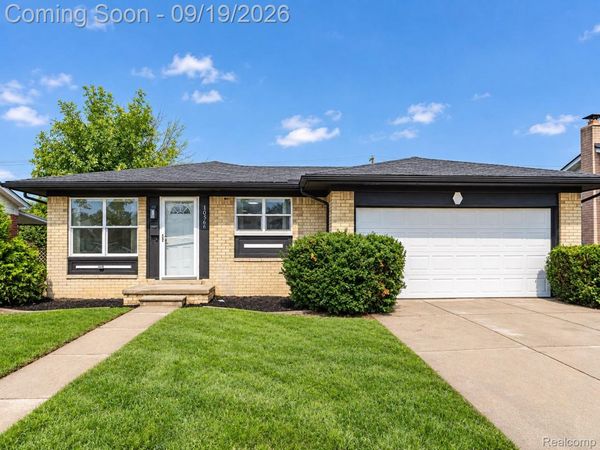 10566 N Oak Drive, Royal Oak Township, Mi 48220