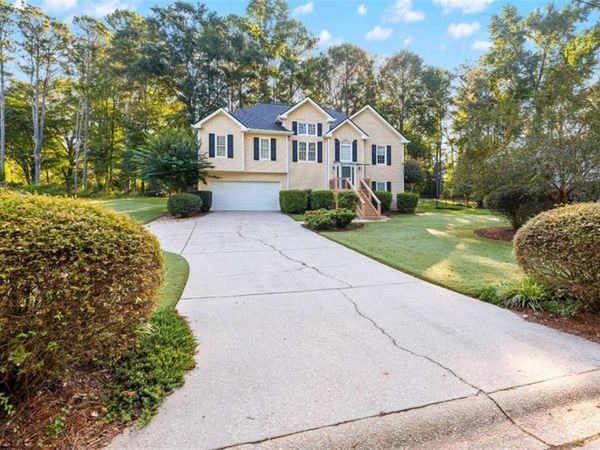 54 Wooddale Lane , Carrollton, GA 30117