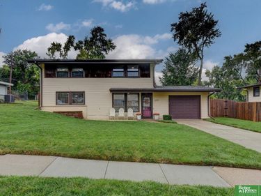 4622 N 82nd Street, Omaha, NE 68134