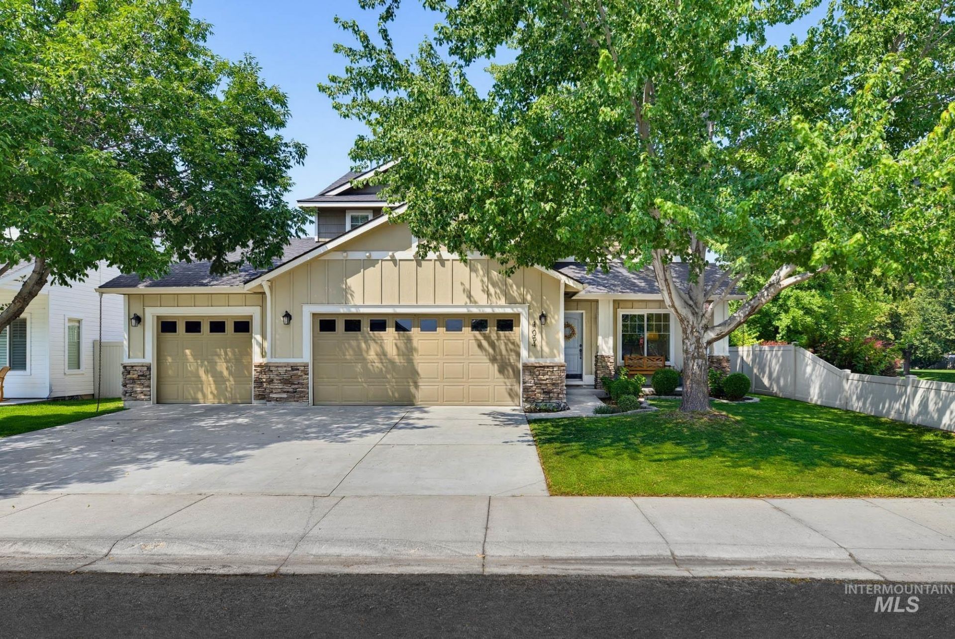 4094 E Arch Dr, Meridian, ID 83646 Main Photo