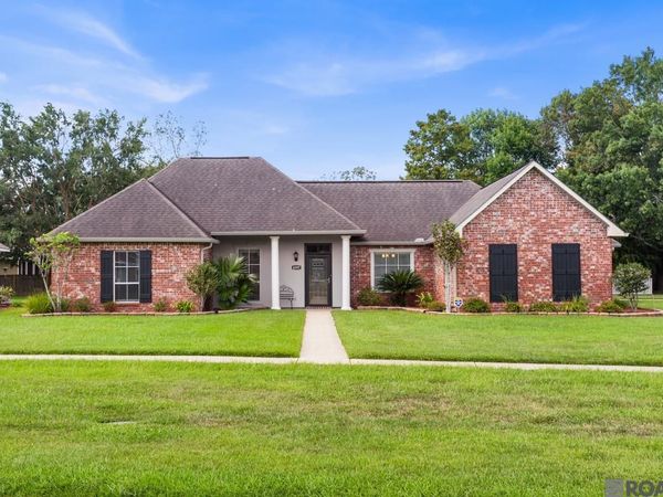 4397 Pasture Clear Ct, Zachary, LA 70791