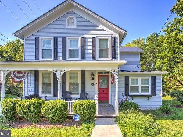 303 E. COLONIAL HIGHWAY, HAMILTON, VA 20158
