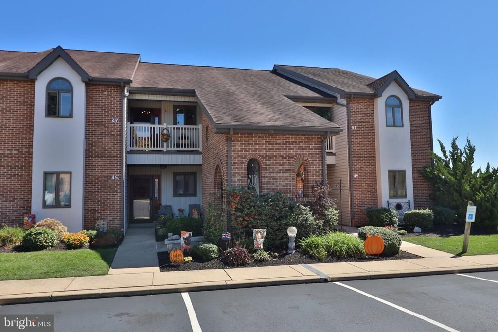 47 BLACK OAK DRIVE, LANCASTER, PA 17602