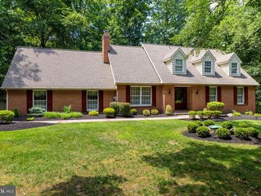 30 HIGH POINT E, HUNTINGDON VALLEY, PA 19006