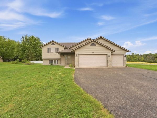 619 Nelson Lane, Center City, MN 55012