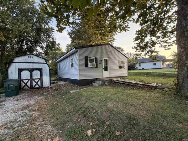 1601 E Harvard Avenue, Muncie, IN 47303