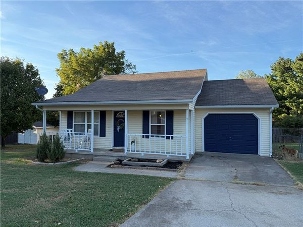 1208 Amanda Avenue, Berryville, AR 72616